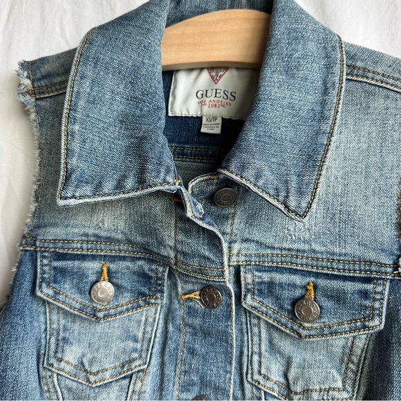 Cute Guess Los Angeles Denim Women’s Jacket Button Up with Patch - Picture 2 of 6